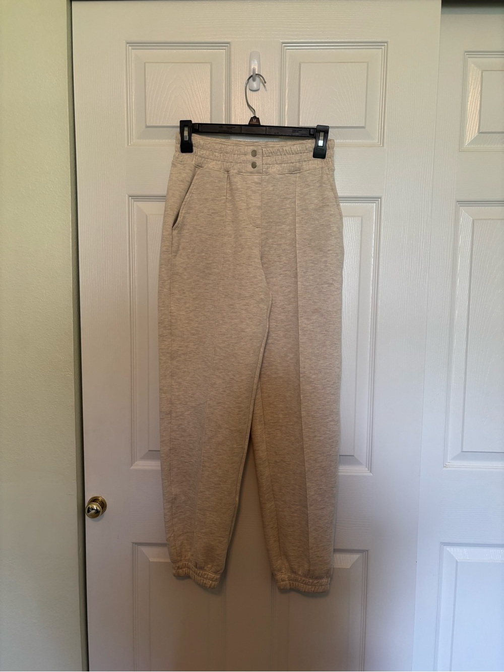 Spanx Air Essentials Joggers Size XS Front Button Oatmeal Heather Soft Lounge